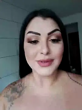 Snapshot of Julianafenix95 chatting on 01/26/25, 04:51 Julianafenix95 online show from 01/26/25, 04:51