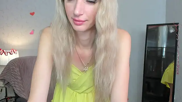 Snapshot of skinnyladyy chatting on 02/12/25, 05:05 skinnyladyy online show from 02/12/25, 05:05