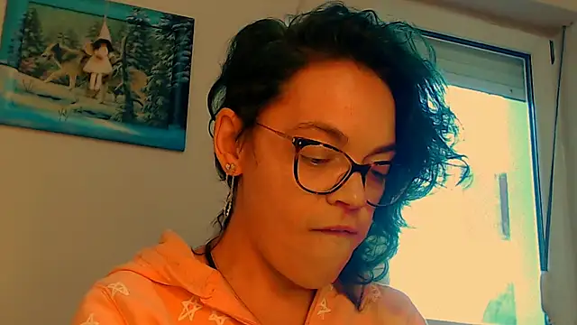 Snapshot of Ju-Hot chatting on 03/11/26, 04:35 Ju-Hot online show from 03/11/26, 04:35