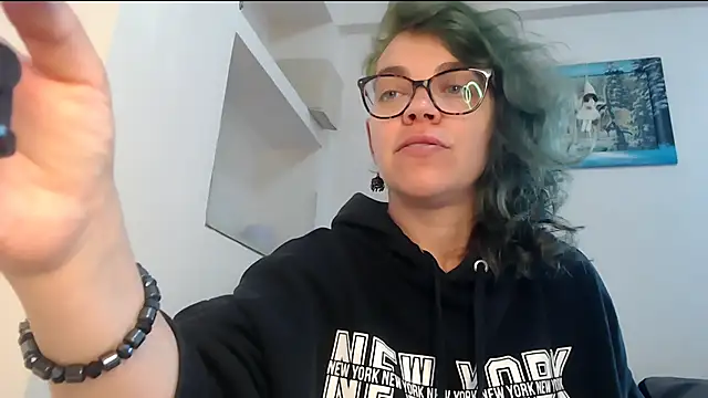 Ju-Hot online show from 04/30/26, 03:51