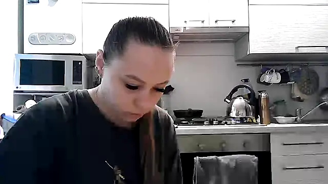 Snapshot of Misssweet_s chatting on 03/11/25, 05:16 Misssweet s online show from 03/11/25, 05:16