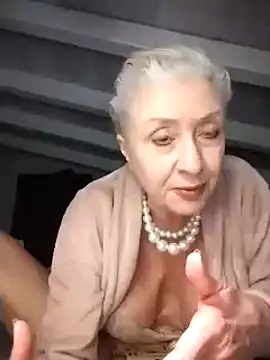 divinaerotica online show from 02/07/25, 05:29