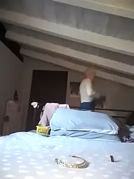 divinaerotica online show from 03/02/25, 04:32