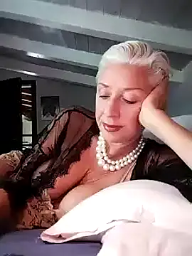 divinaerotica online show from 09/09/25, 01:32