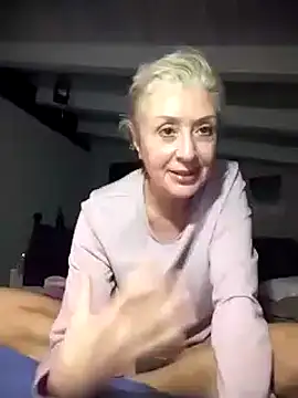 divinaerotica online show from 11/22/25, 09:36