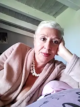 divinaerotica online show from 04/06/26, 03:13