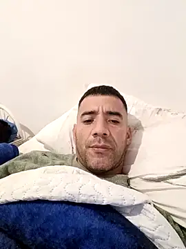 Snapshot of juanignacioargentino chatting on 02/13/25, 04:39 juanignacioargentino online show from 02/13/25, 04:39