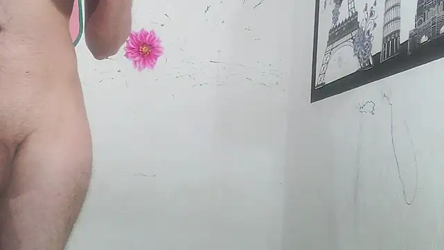 Snapshot of Lola-Pretty chatting on 02/27/25, 12:56 Lola-Pretty online show from 02/27/25, 12:56