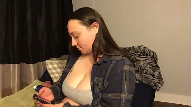 JuicyLuciee online show from 02/01/25, 02:37