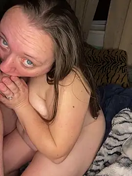 JuicyLuciee online show from 02/14/25, 06:45