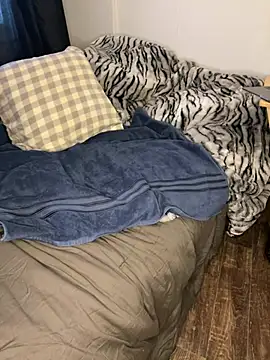 JuicyLuciee online show from 02/21/25, 05:31