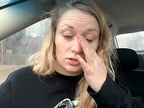 kcmo1010 online show from 11/25/25, 09:48