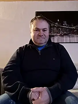 Snapshot of Pourleplasirs chatting on 02/04/25, 11:27 Pourleplasirs online show from 02/04/25, 11:27