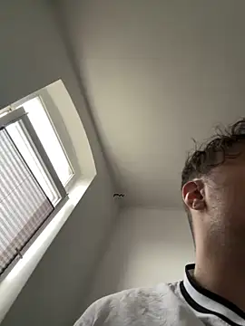 Mo 2003 online show from 01/27/25, 01:09