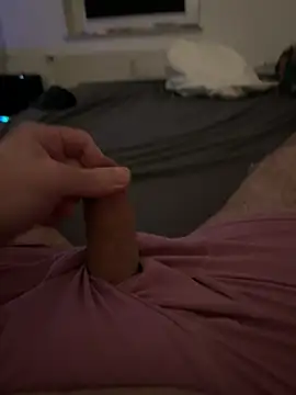 Mo 2003 online show from 02/18/25, 09:20