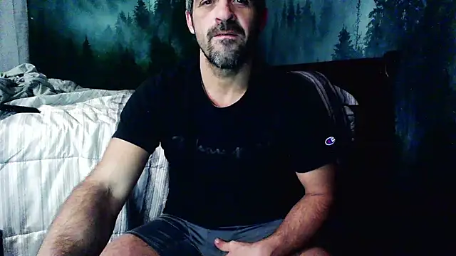 Snapshot of Troyt87 chatting on 01/07/25, 07:10 Troyt87 online show from 01/07/25, 07:10