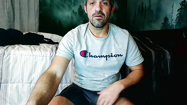 Snapshot of Troyt87 chatting on 01/11/25, 09:04 Troyt87 online show from 01/11/25, 09:04