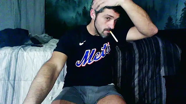 Snapshot of Troyt87 chatting on 01/14/25, 04:15 Troyt87 online show from 01/14/25, 04:15