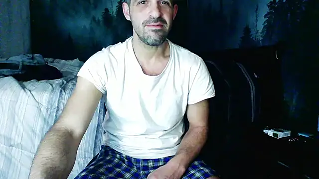 Snapshot of Troyt87 chatting on 01/21/25, 02:05 Troyt87 online show from 01/21/25, 02:05