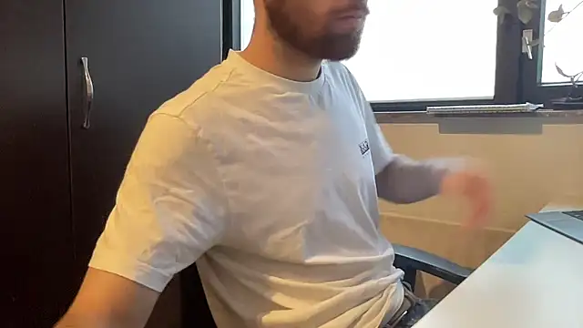 bullyboyy online show from 02/27/25, 06:50