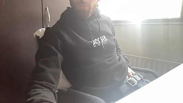 bullyboyy online show from 10/07/25, 10:56