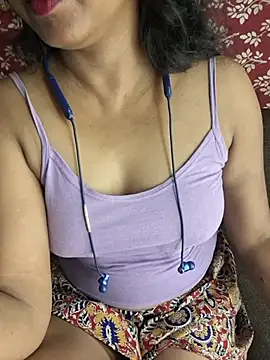 Snapshot of Cute_Jiyaa chatting on 06/23/26, 06:28 Cute Jiyaa online show from 06/23/26, 06:28