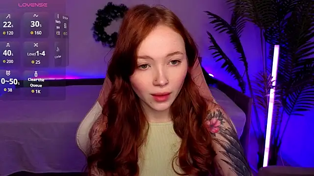 Maya Light online show from 01/15/26, 01:43