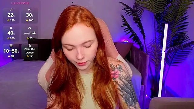 Maya Light online show from 03/08/26, 01:47