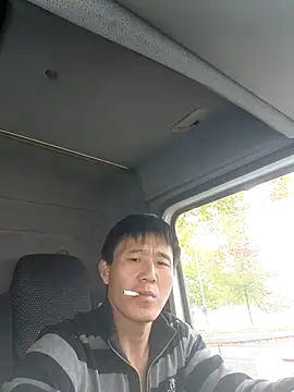 Snapshot of wadmma chatting on 10/07/25, 09:17 wadmma online show from 10/07/25, 09:17