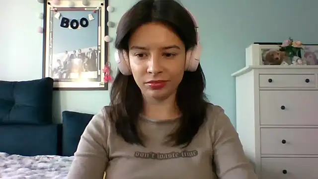 LariceSexy online show from 10/31/25, 01:12