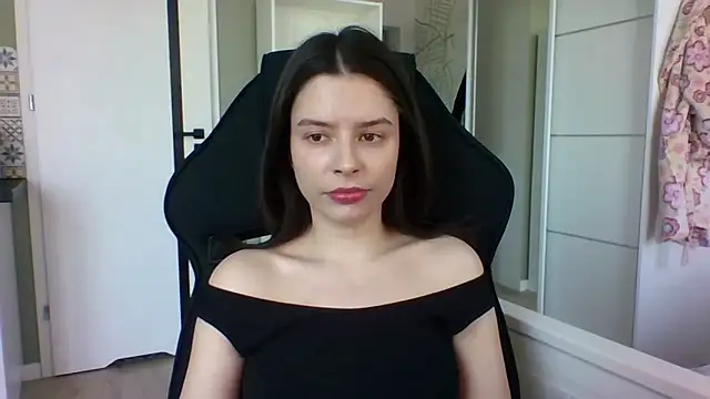 LariceSexy online show from 03/18/26, 01:03