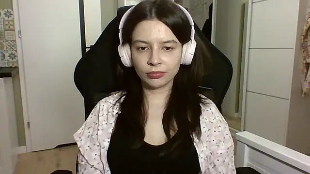 LariceSexy online show from 04/18/26, 07:58