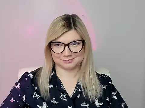 Lola moree online show from 10/04/25, 11:52