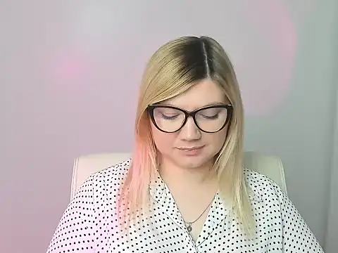 Lola moree online show from 11/07/25, 12:49