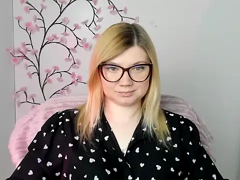 Lola moree online show from 05/11/26, 11:49