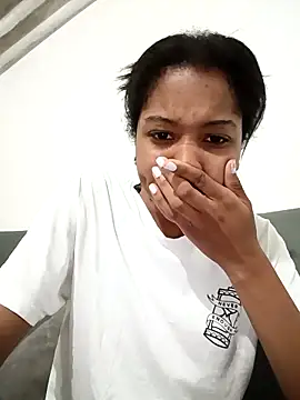 Zaira Rose  online show from 02/06/26, 12:59