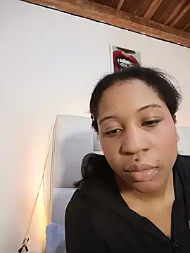 Snapshot of Zaira_Rose_ chatting on 07/16/26, 02:50 Zaira Rose online show from 07/16/26, 02:50