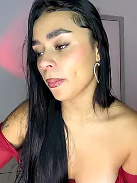 Snapshot of meli_ortiz_ chatting on 09/27/25, 04:12 meli ortiz  online show from 09/27/25, 04:12