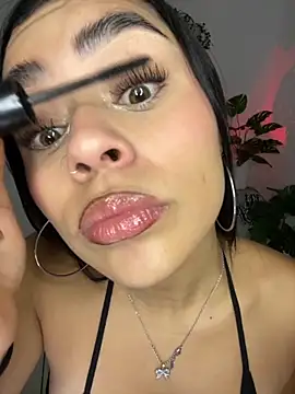 meli ortiz  online show from 11/06/25, 03:24