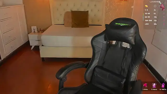 Hadley  online show from 10/24/25, 03:14