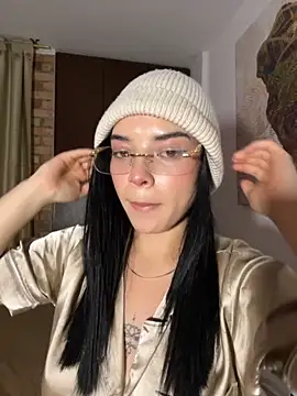Snapshot of eileensophi chatting on 10/25/25, 05:59 eileensophi online show from 10/25/25, 05:59