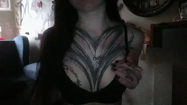 Snapshot of RussNocturnal chatting on 03/05/25, 02:12 RussNocturnal online show from 03/05/25, 02:12