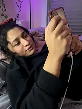 Cristinasunny online show from 12/14/25, 11:48