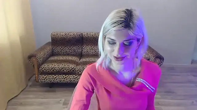 Snapshot of SexyBeatriice chatting on 02/01/25, 07:15 SexyBeatriice online show from 02/01/25, 07:15