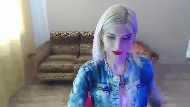 Snapshot of SexyBeatriice chatting on 02/13/25, 11:06 SexyBeatriice online show from 02/13/25, 11:06