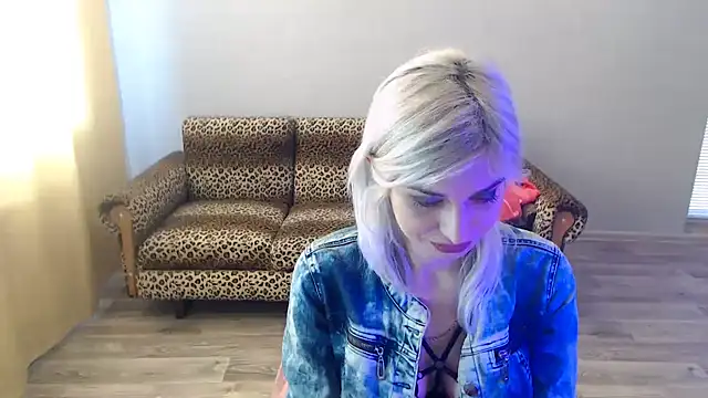 Snapshot of SexyBeatriice chatting on 02/22/25, 07:23 SexyBeatriice online show from 02/22/25, 07:23