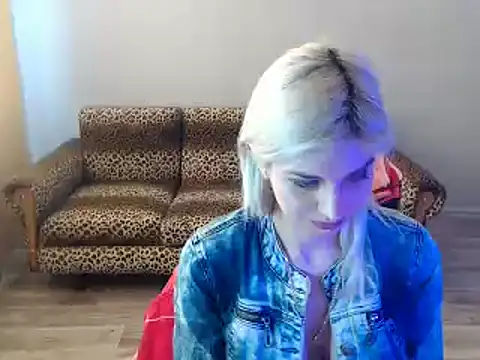 Snapshot of SexyBeatriice chatting on 02/27/25, 07:12 SexyBeatriice online show from 02/27/25, 07:12