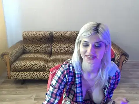 Snapshot of SexyBeatriice chatting on 03/20/25, 10:32 SexyBeatriice online show from 03/20/25, 10:32