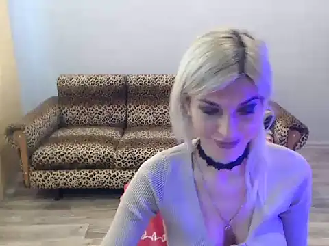 SexyBeatriice online show from 11/26/25, 07:20