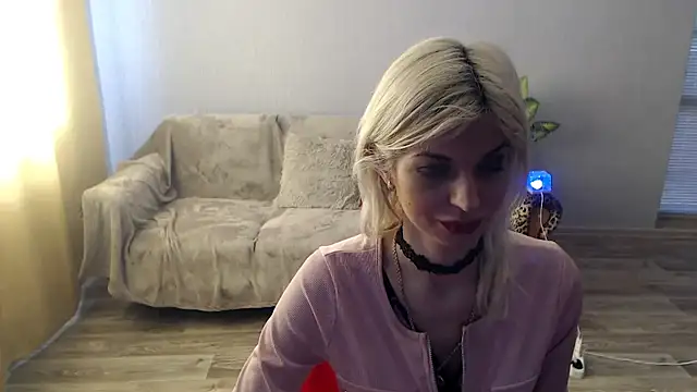 SexyBeatriice online show from 04/05/26, 06:21